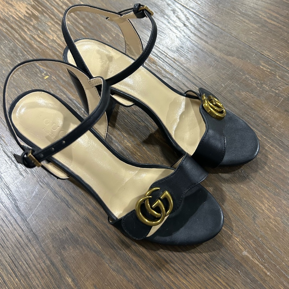 Gucci Marmont Leather GG Block-Heel Sandals - Picture 5 of 10
